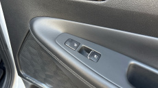 Hyundai SANTA FE 1.6 TGDi Plug-in Hybrid Ultimate 5dr 4WD Auto Estate